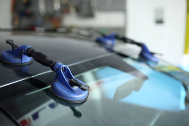 Windshield Repair Near Me, Irvine Windshield Experts for Cracks & Chips with Same Day Service